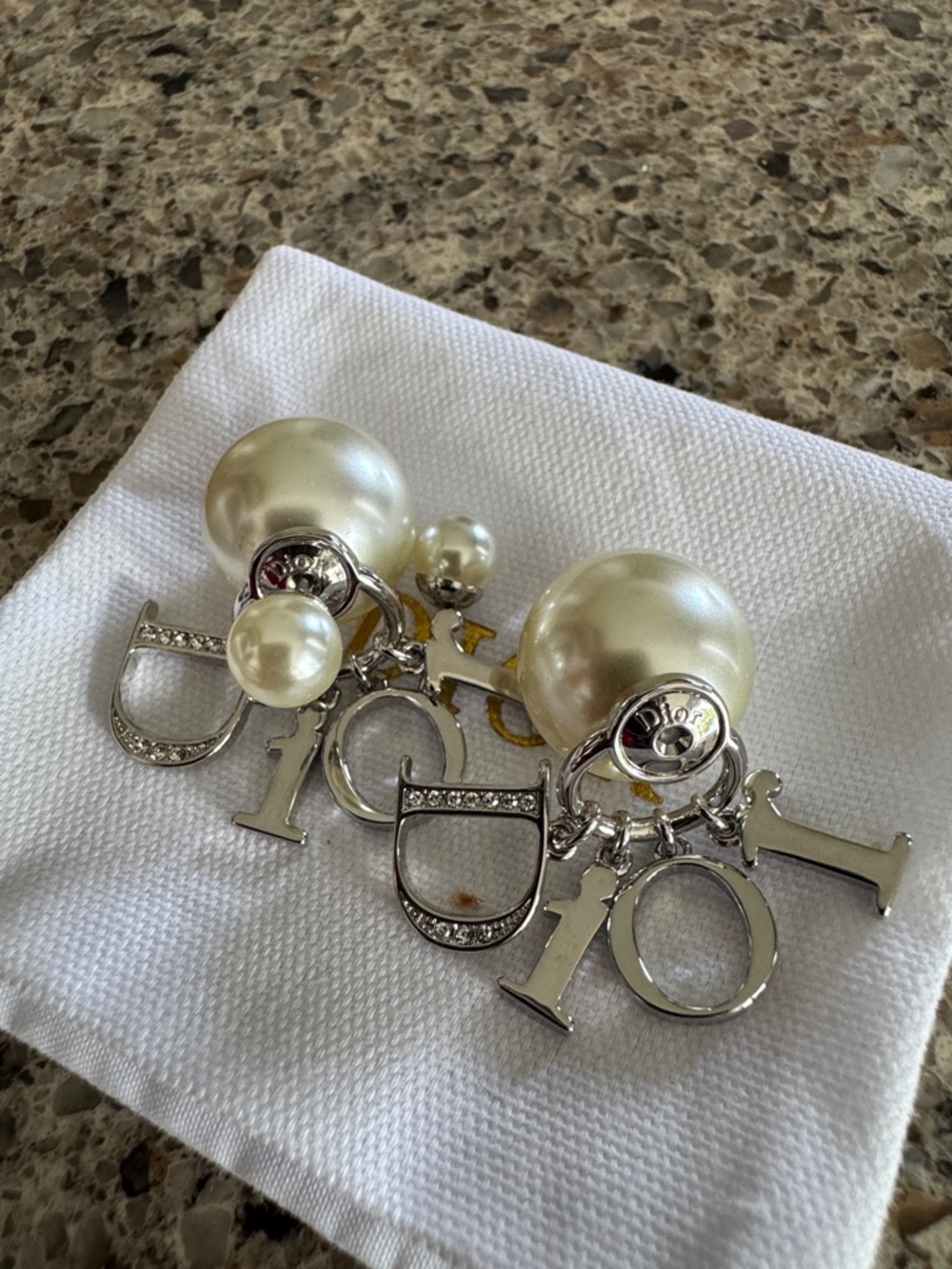 Dior Silver-Tone Pearl Double-Sided CD Logo Clip Earrings - Ivory - Picture 4 of 7